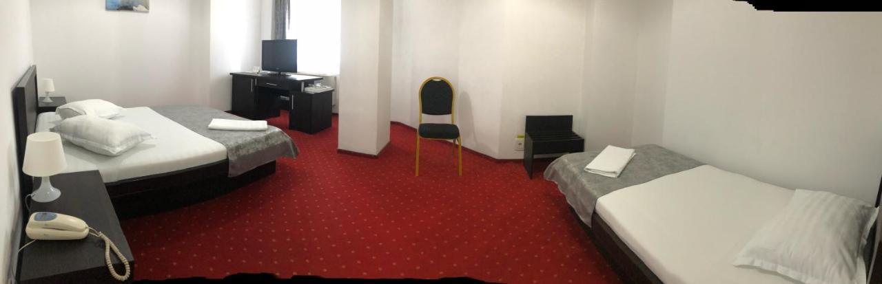 Hotel Corona Drobeta Turnu Severin Exterior foto