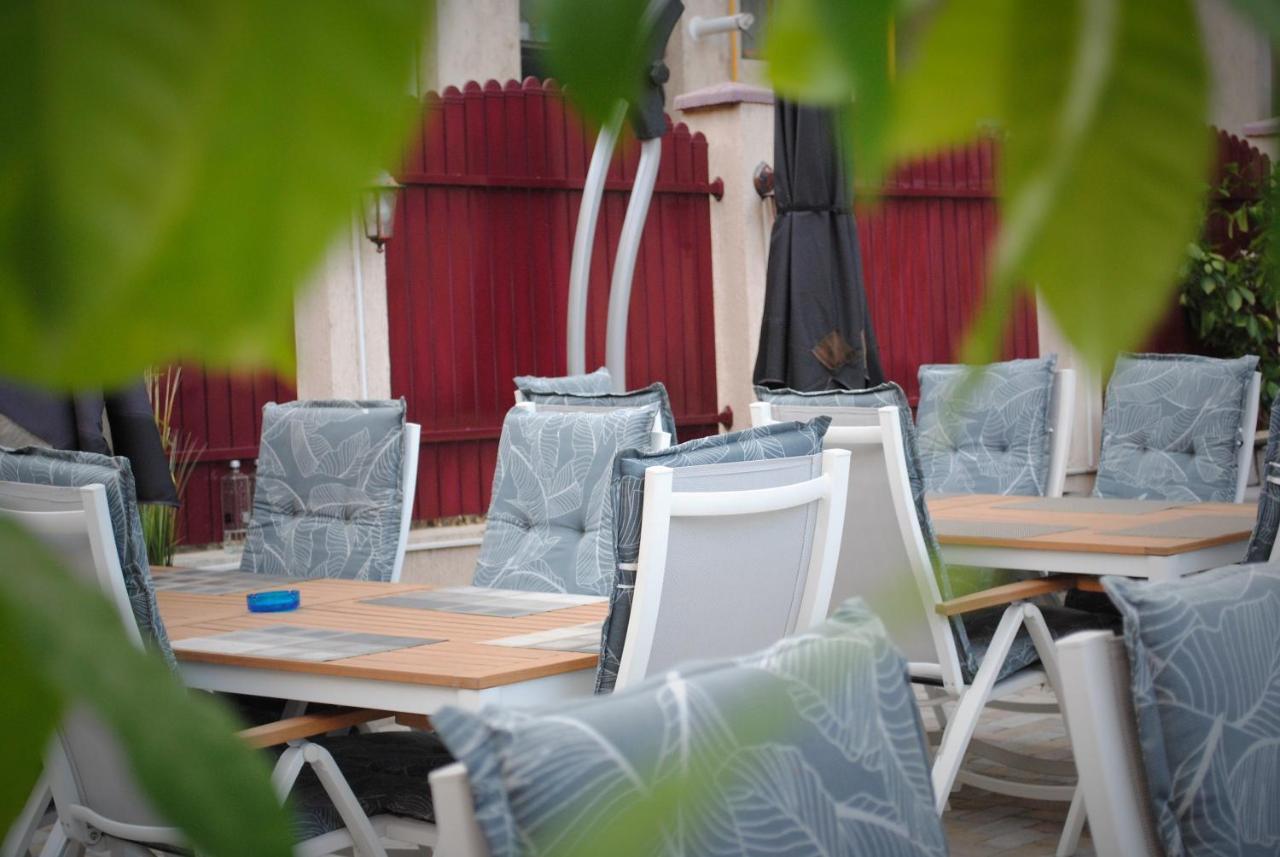 Hotel Corona Drobeta Turnu Severin Exterior foto