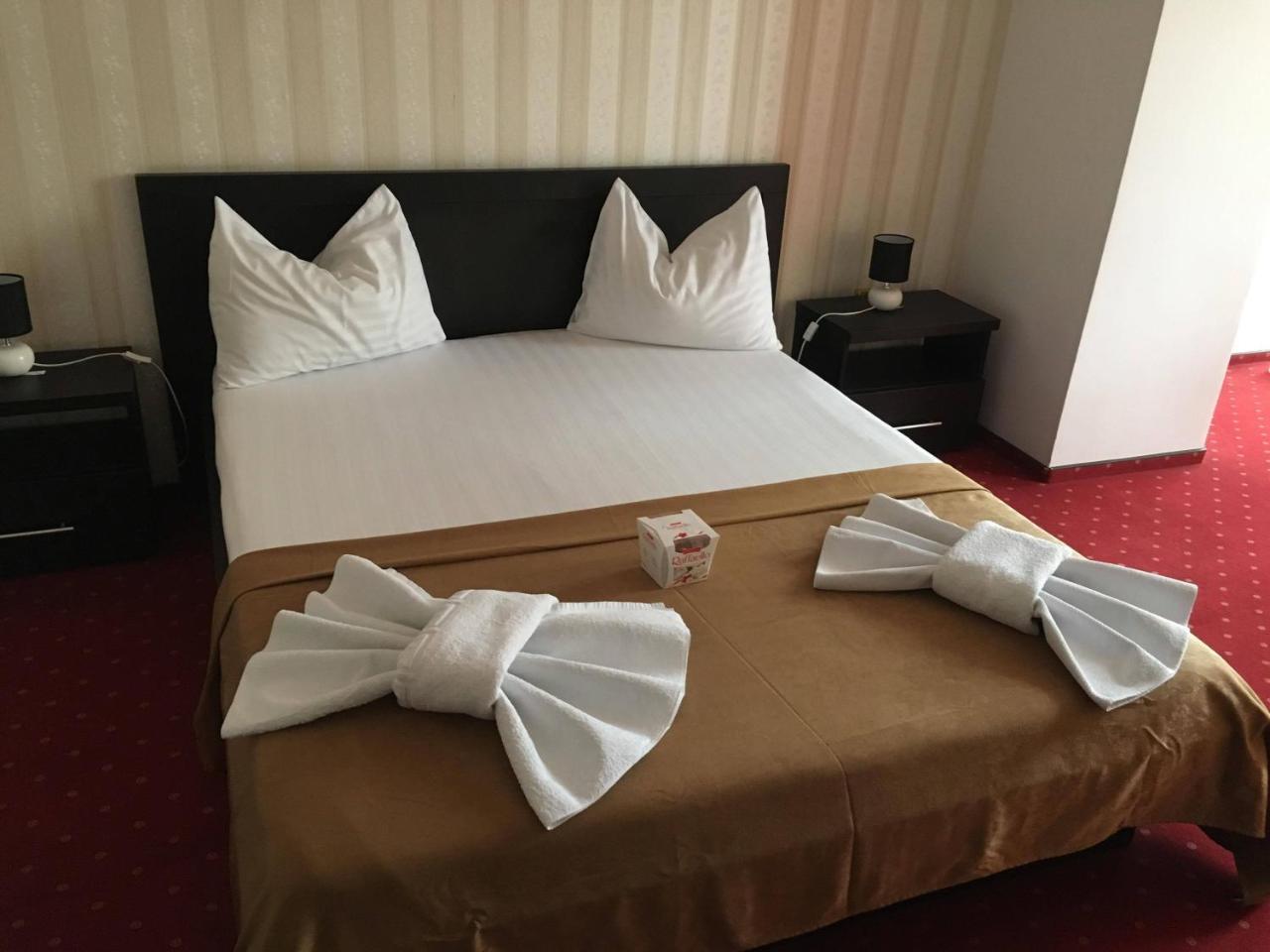 Hotel Corona Drobeta Turnu Severin Exterior foto
